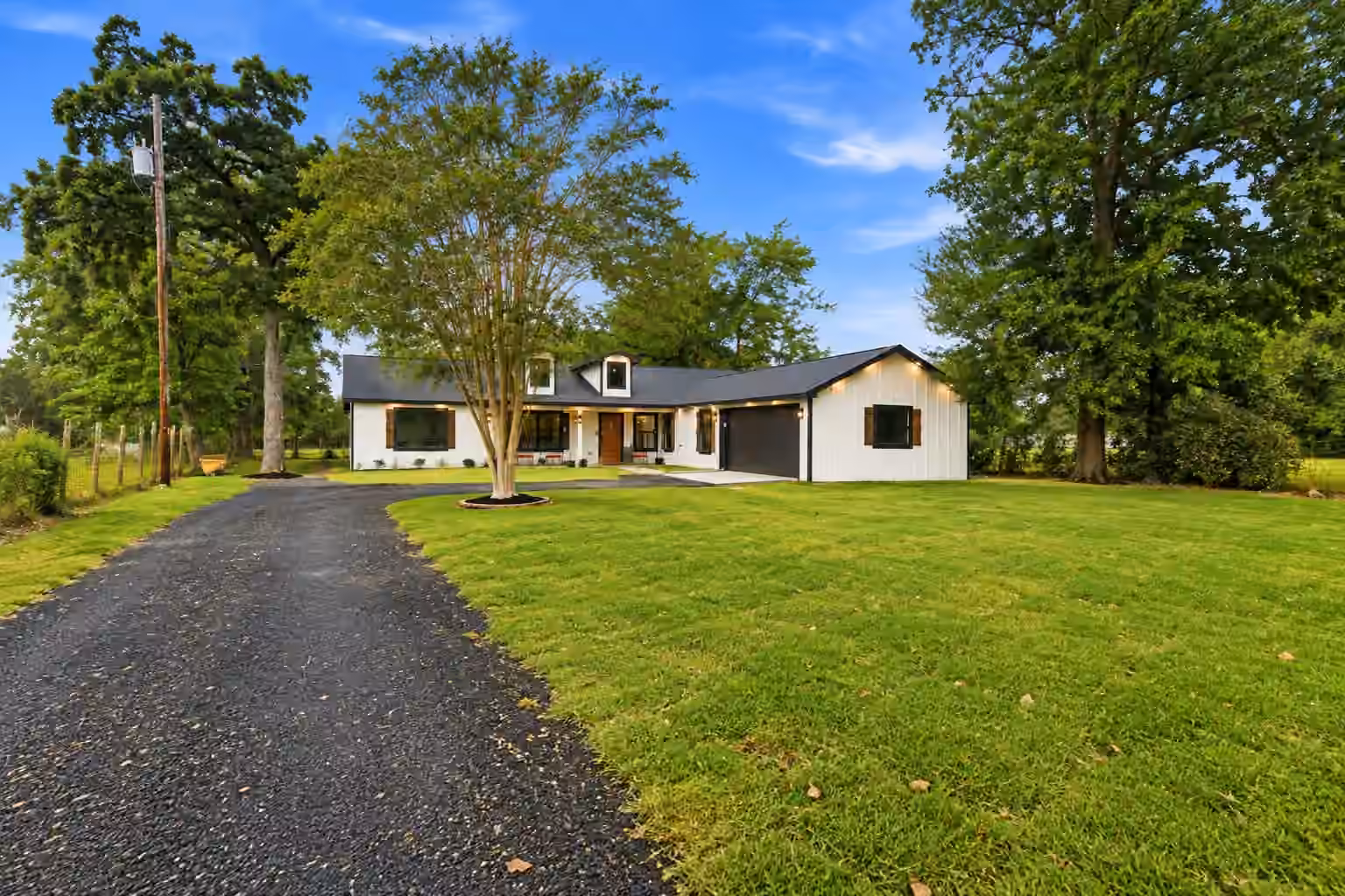 Photo 3 of 22177 Fm 359 Road, Hempstead, TX