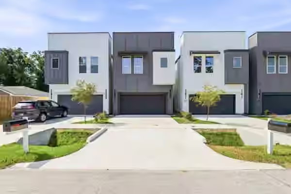Photo of 110 Luetta Street, Houston, TX 77076