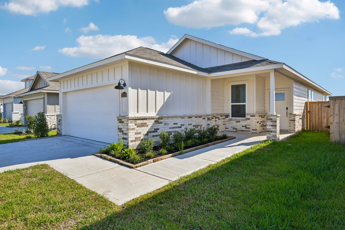 Photo of 31018 Rivage Beach Drive, Huffman, TX 77336