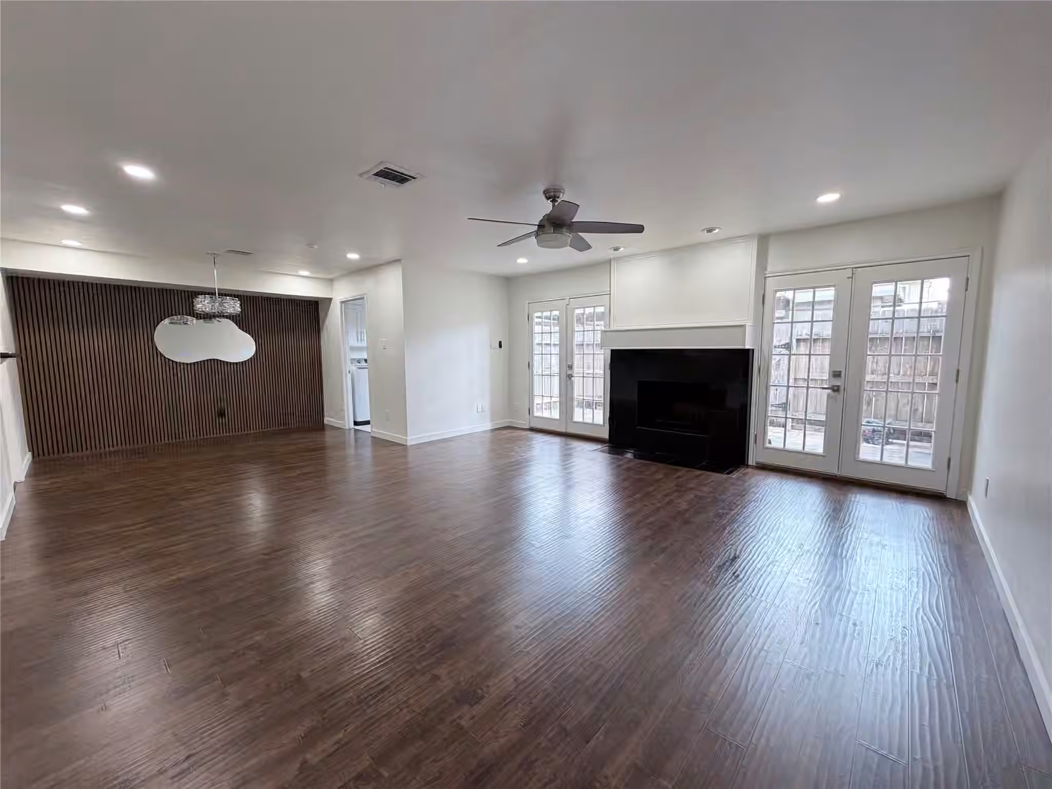 Photo 4 of 14682 Perthshire Road A, Houston, TX