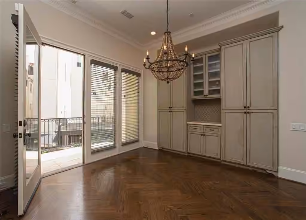 Photo 7 of 5323 Paseo Caceres Drive, Houston, TX