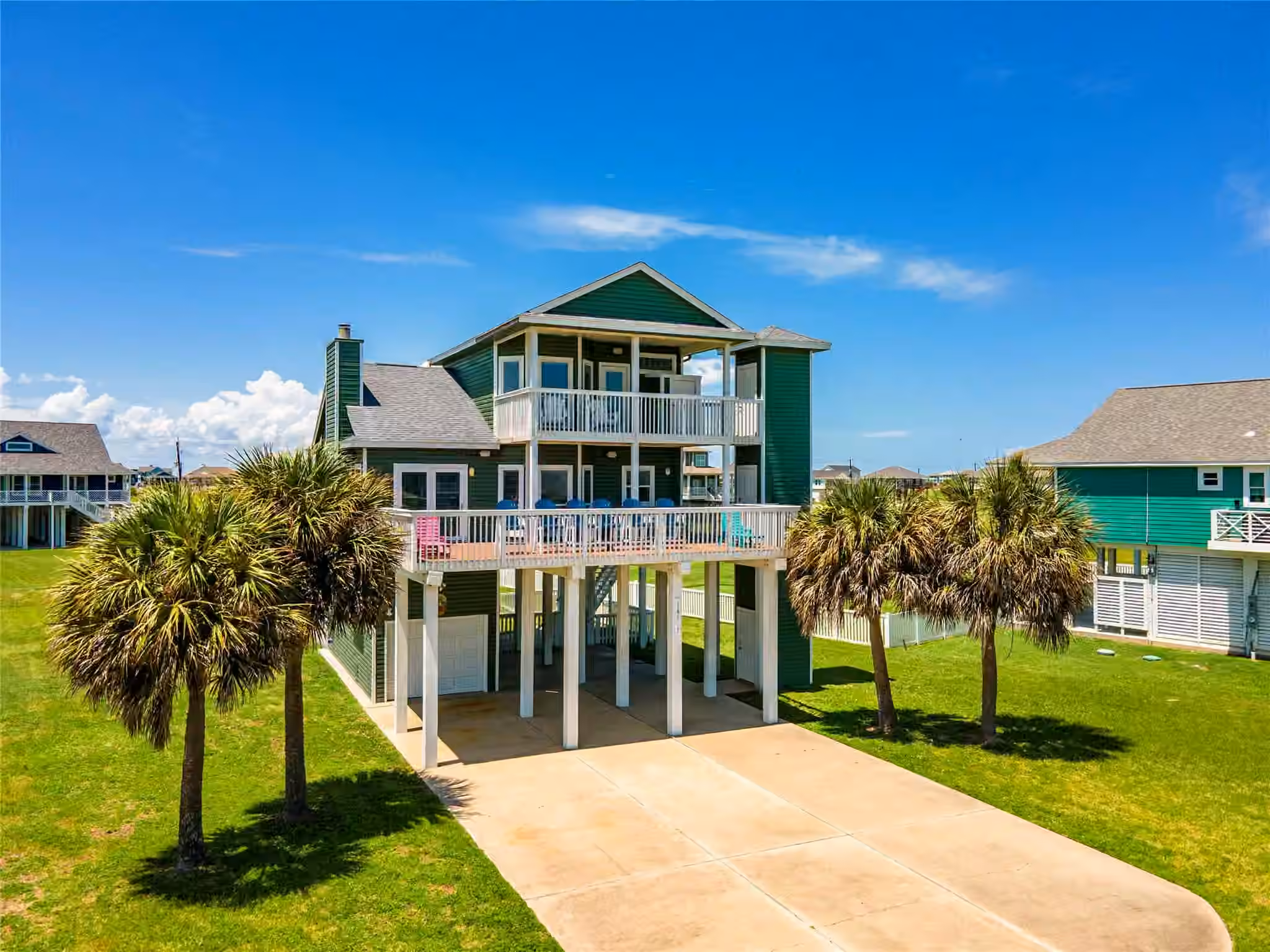 Photo of 18902 Shaman Drive, Galveston, TX 77554