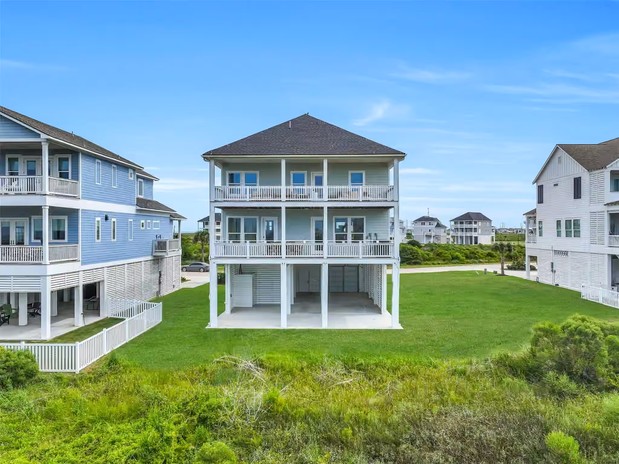 Photo 4 of 25943 Bay Breeze Drive, Galveston, TX