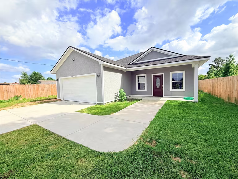 Photo of 2750 County Road 3540, Cleveland, TX