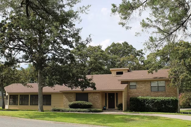 Photo 2 of 214 Briarwood Drive, Bellville, TX