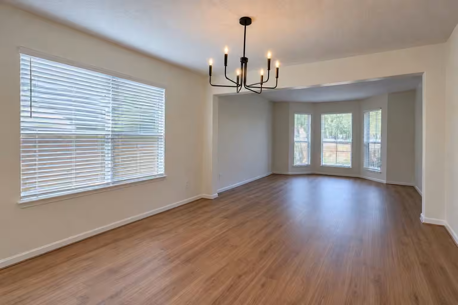 Photo 6 of 1870 Courtside Place Drive, Missouri City, TX