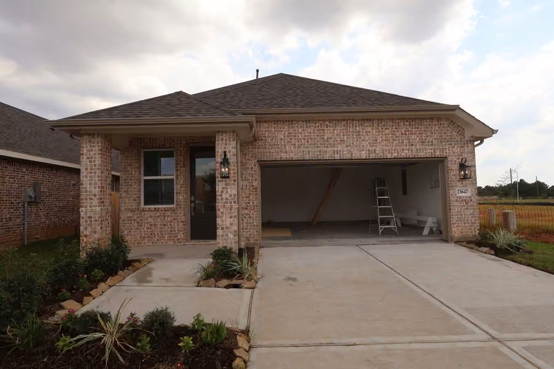 Photo 2 of 23647 Gulf Prairie Drive, Katy, TX