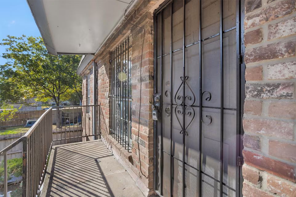 Photo 6 of 201 W Rosamond Street 41, Houston, TX