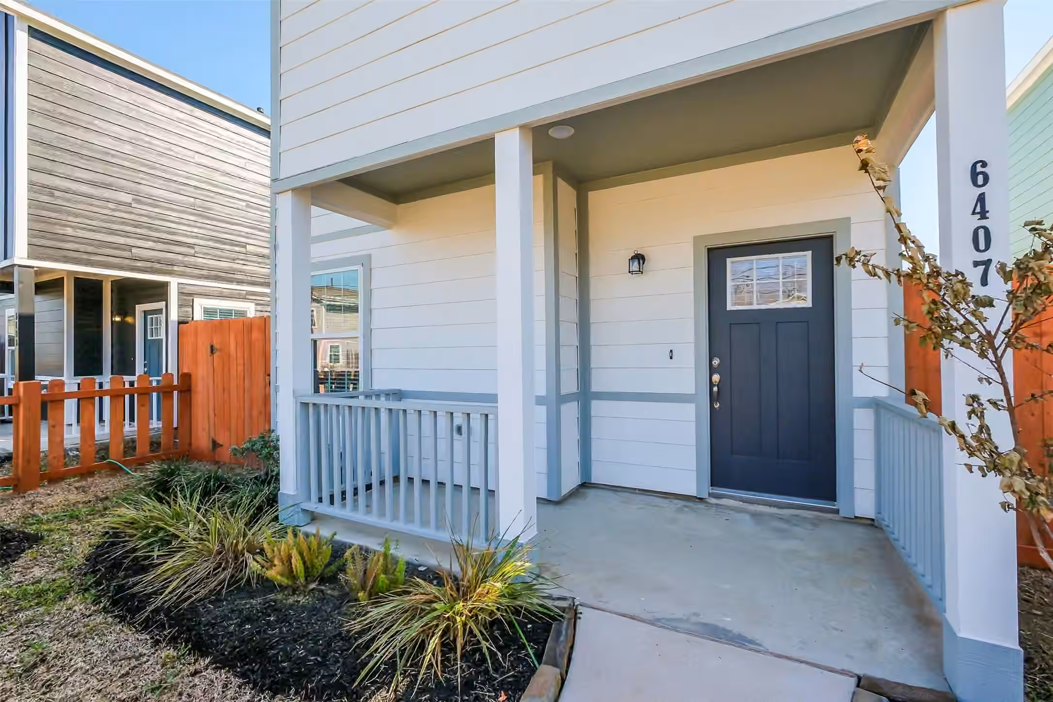 Photo 4 of 6407 Paris Street, Houston, TX