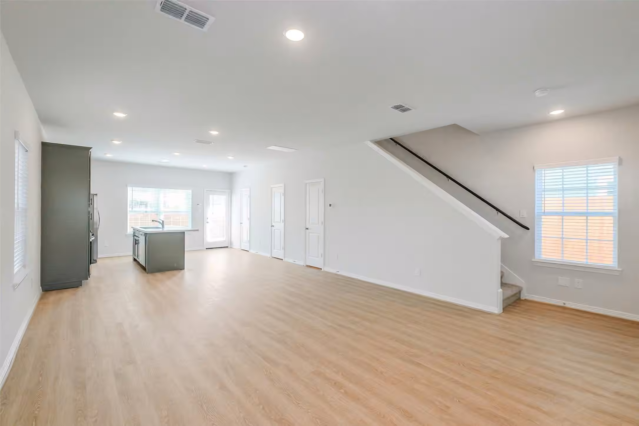 Photo 7 of 6407 Paris Street, Houston, TX