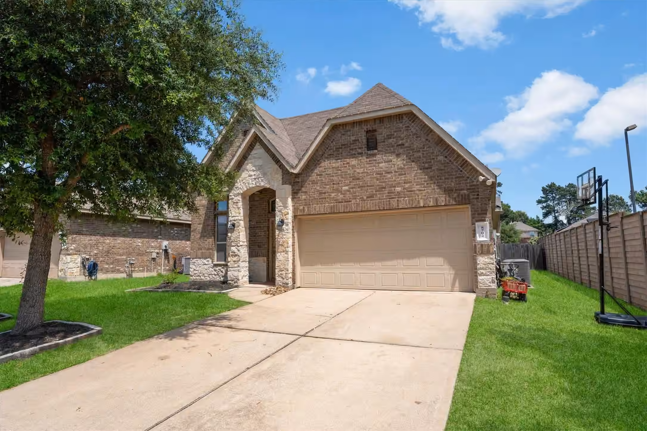 Photo of 8702 Alicia Drive, Tomball, TX 77375