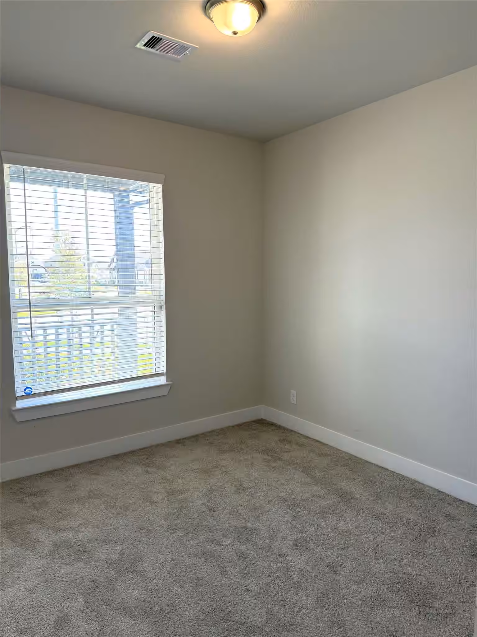 Photo 6 of 2437 Fairway Harbor Drive, Katy, TX