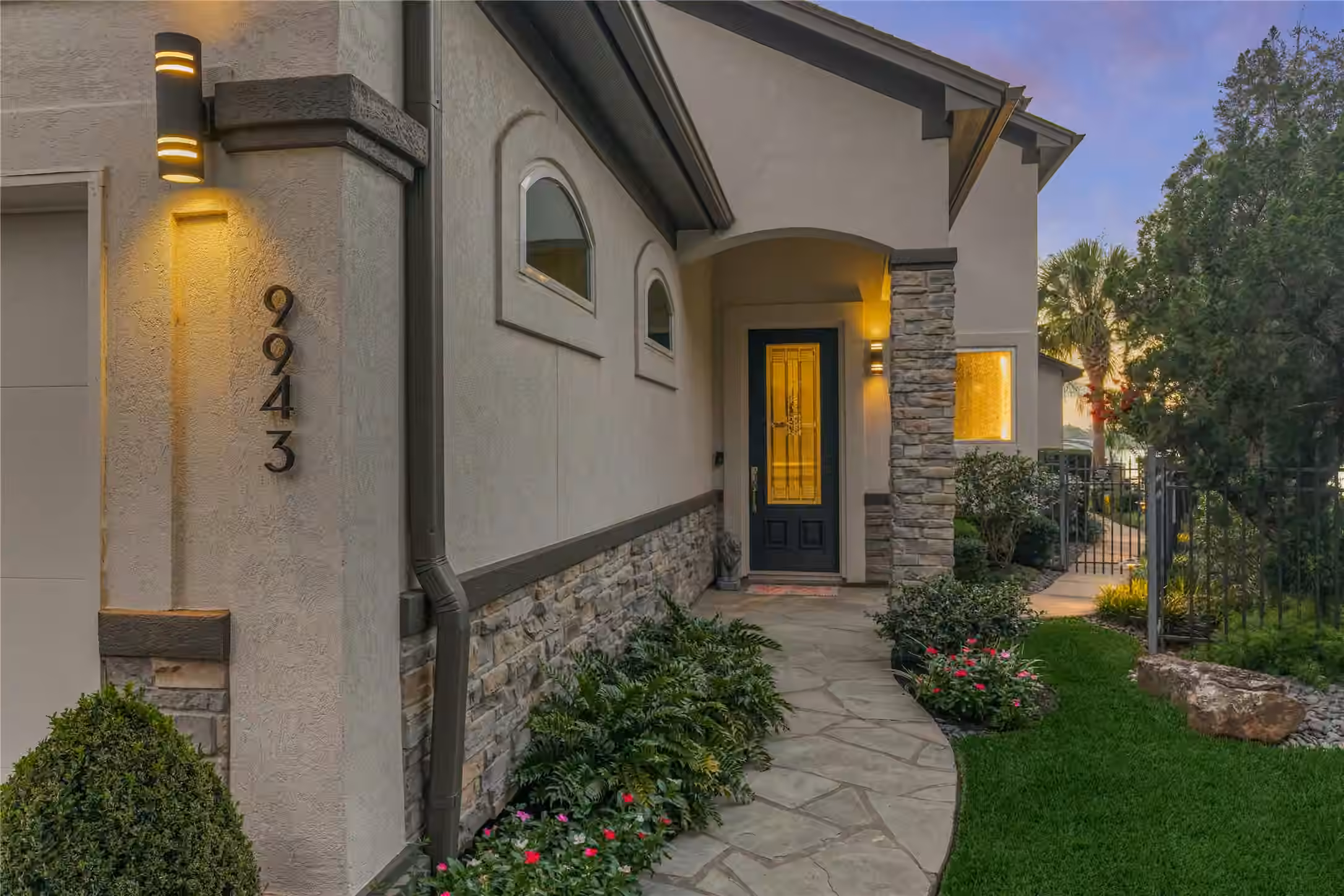 Photo 7 of 9943 Pebble View Court, Conroe, TX