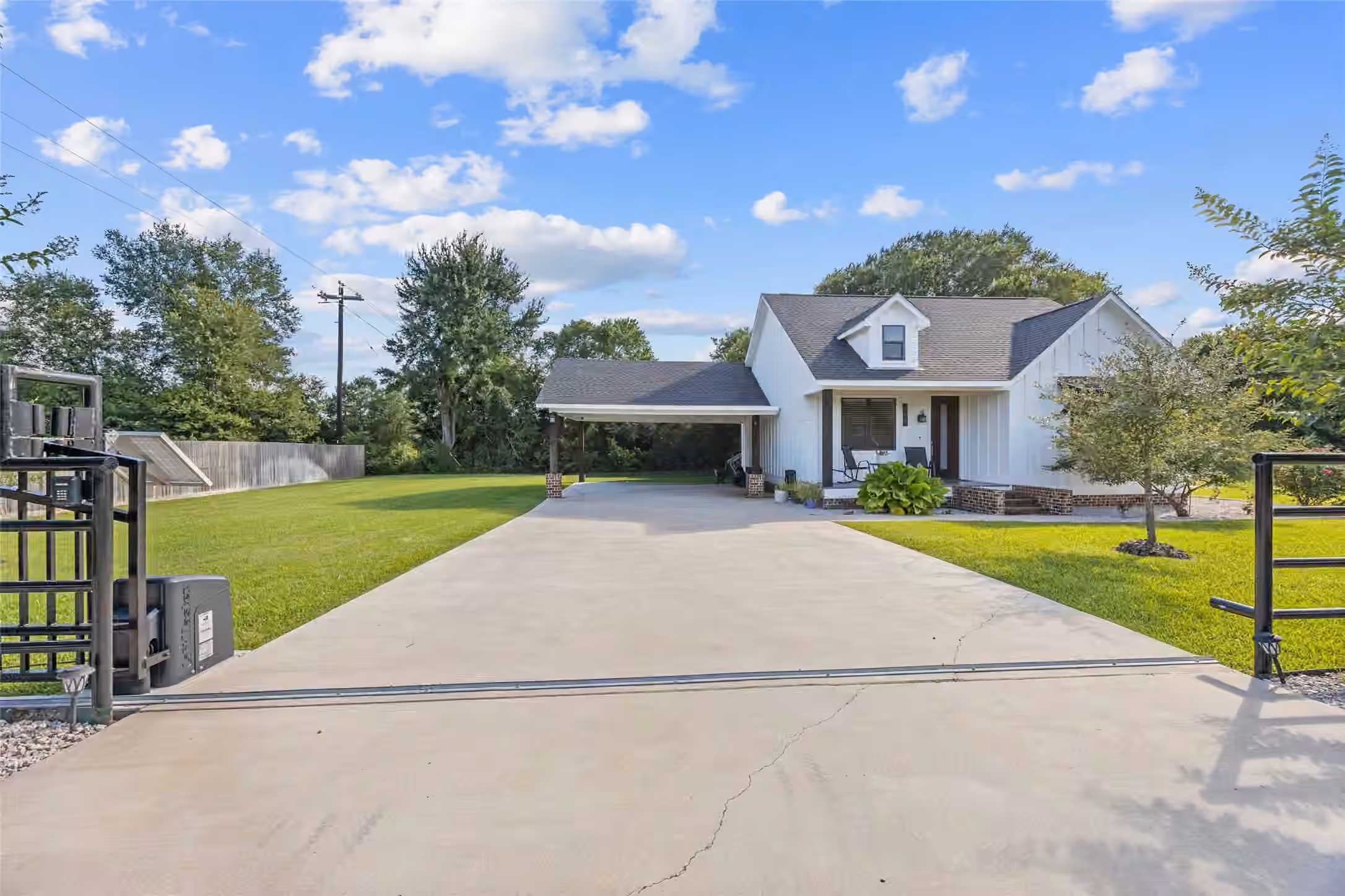 Photo 2 of 2021 Strangmeier Road, Brenham, TX