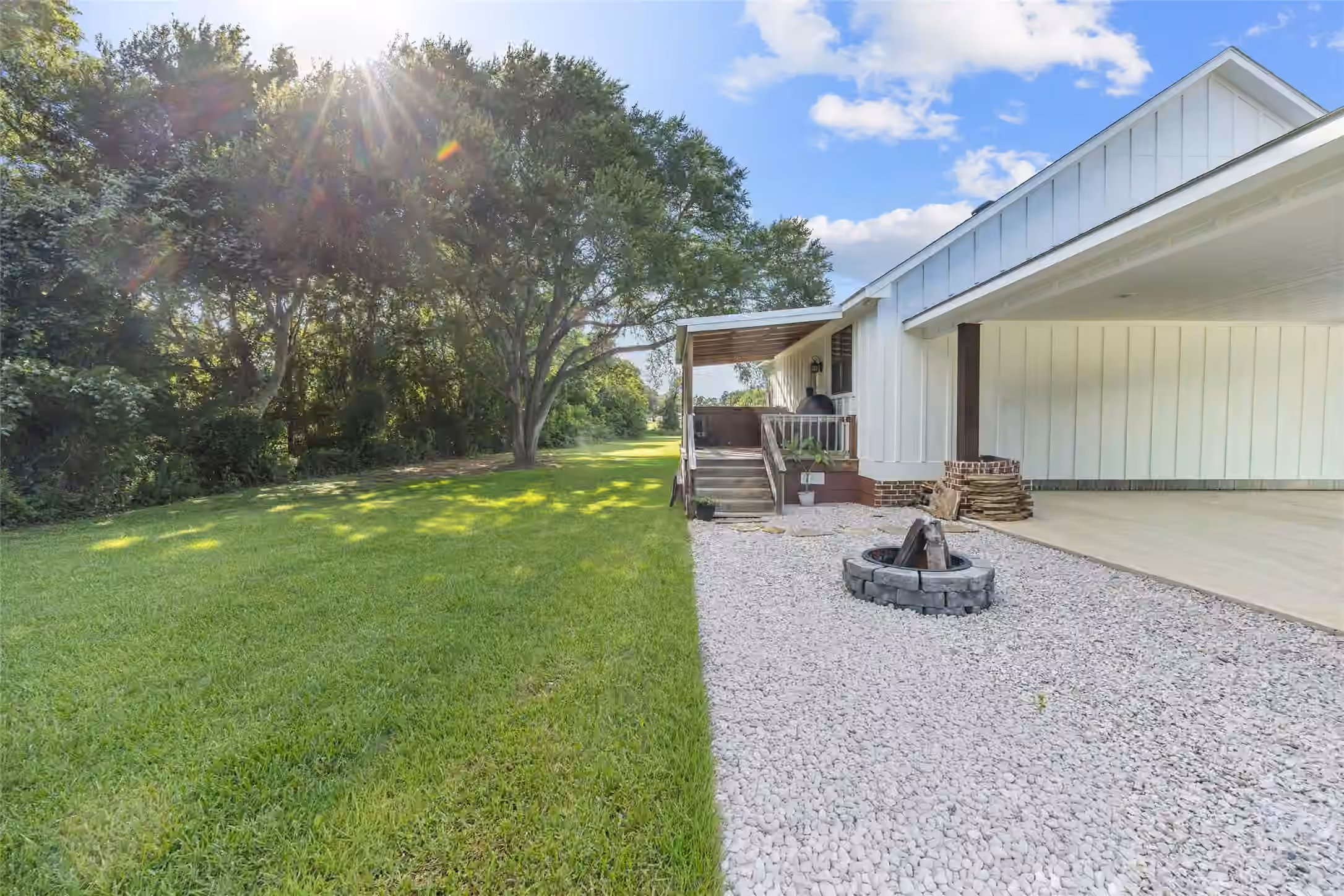 Photo 4 of 2021 Strangmeier Road, Brenham, TX