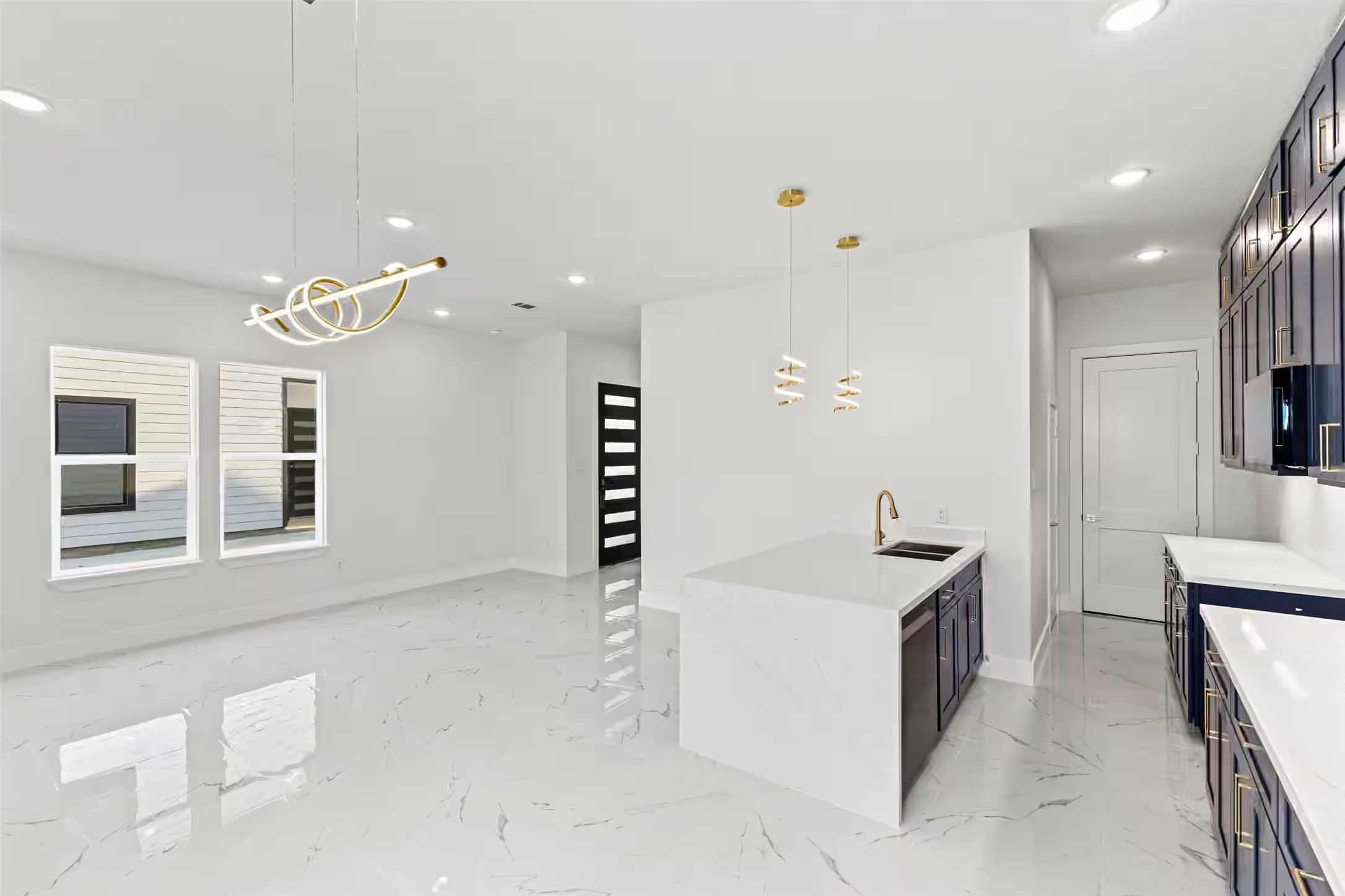 Photo of 7550 Dyer Street, Houston, TX