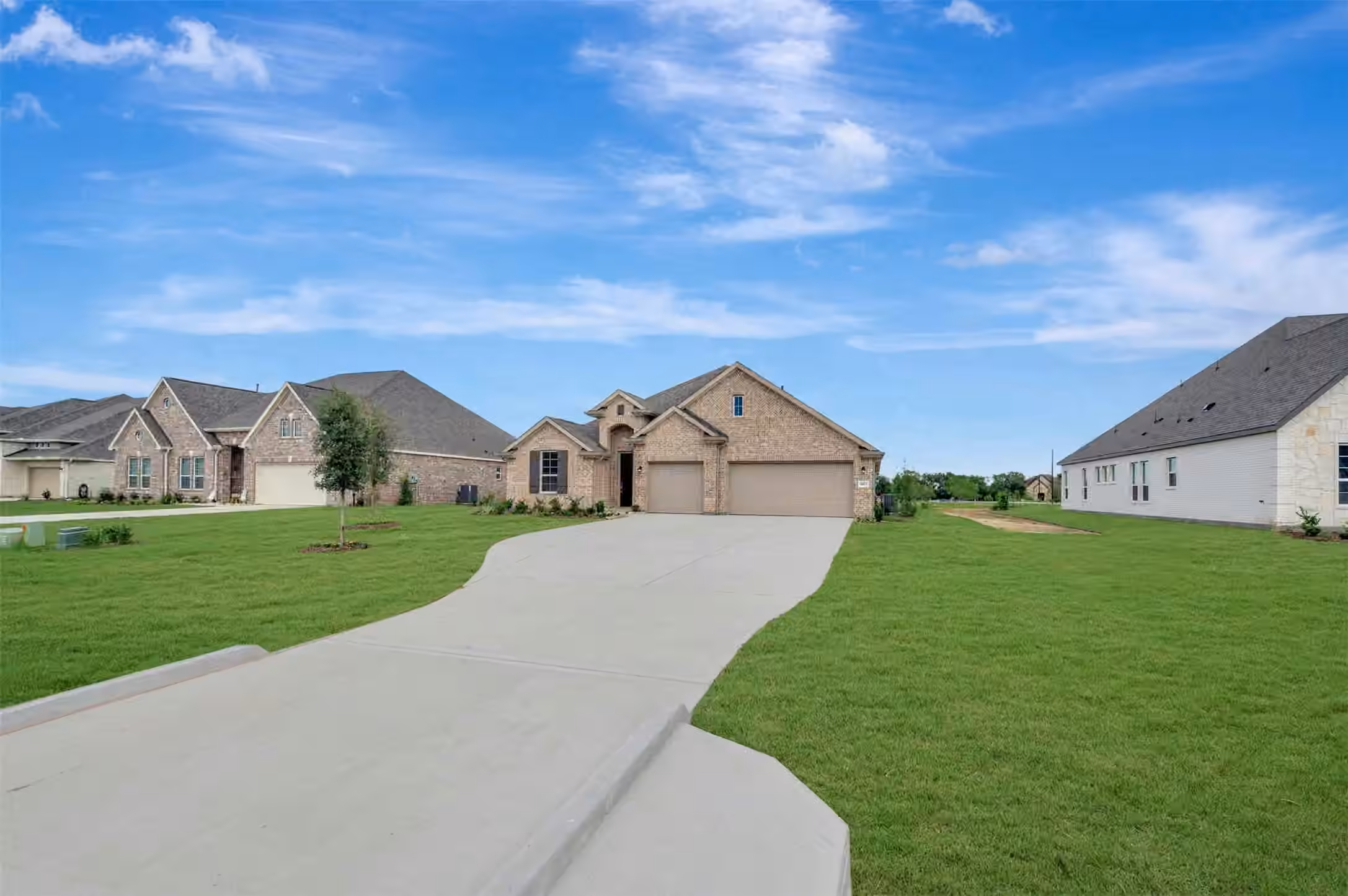 Photo 2 of 6815 Allens Landing, Needville, TX