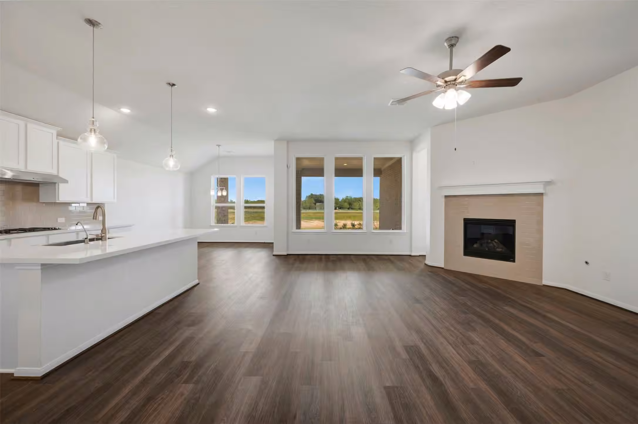 Photo 5 of 6815 Allens Landing, Needville, TX