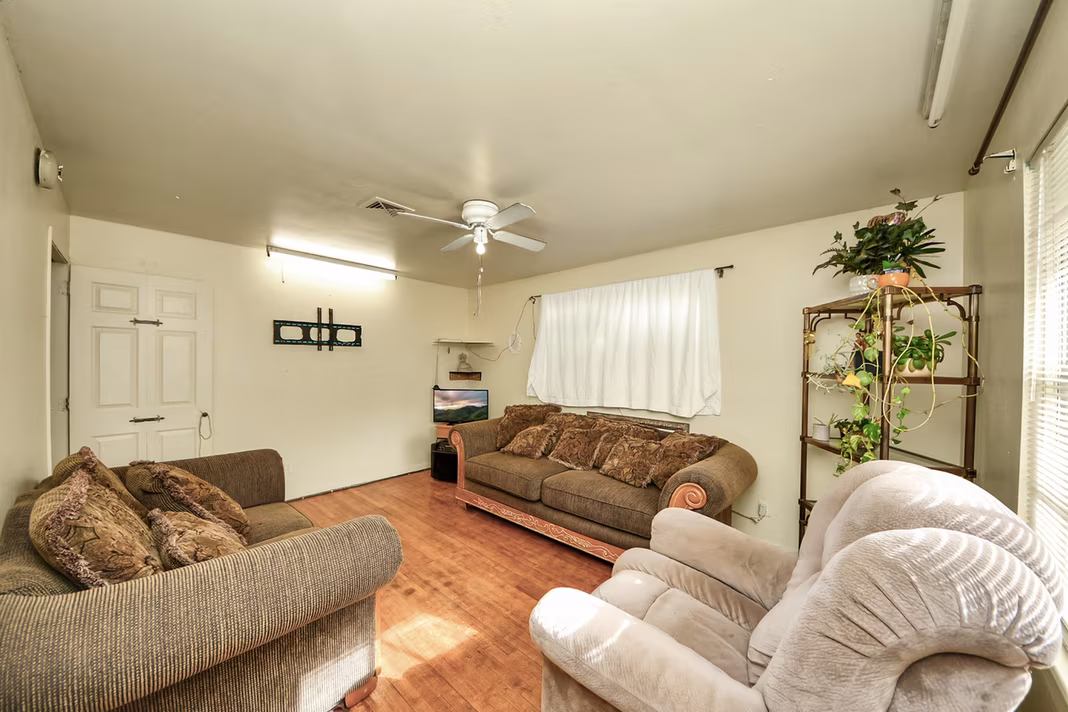 Photo 3 of 9701 Foredale Street, Houston, TX
