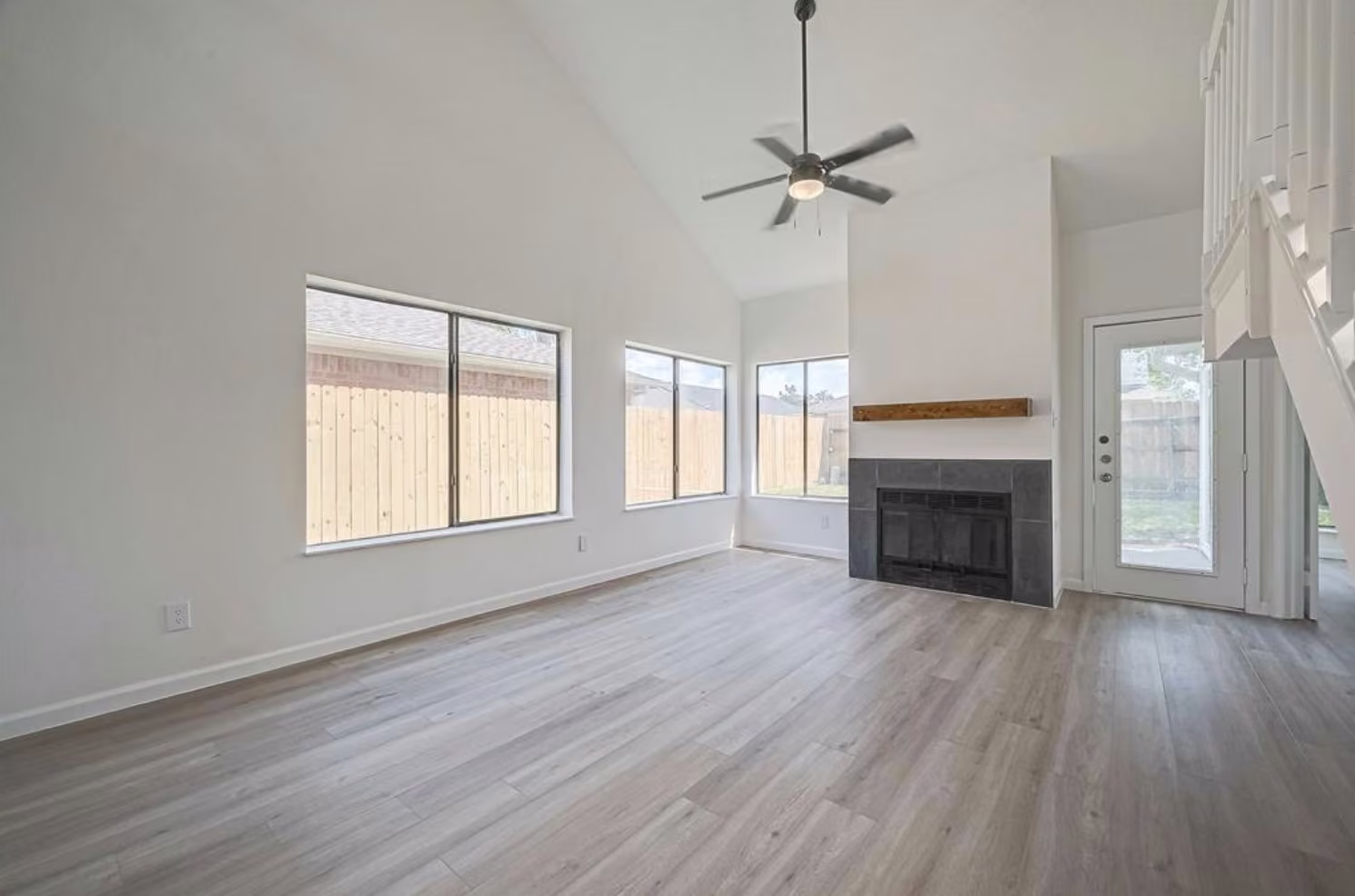 Photo 7 of 17047 Carbridge Drive, Houston, TX