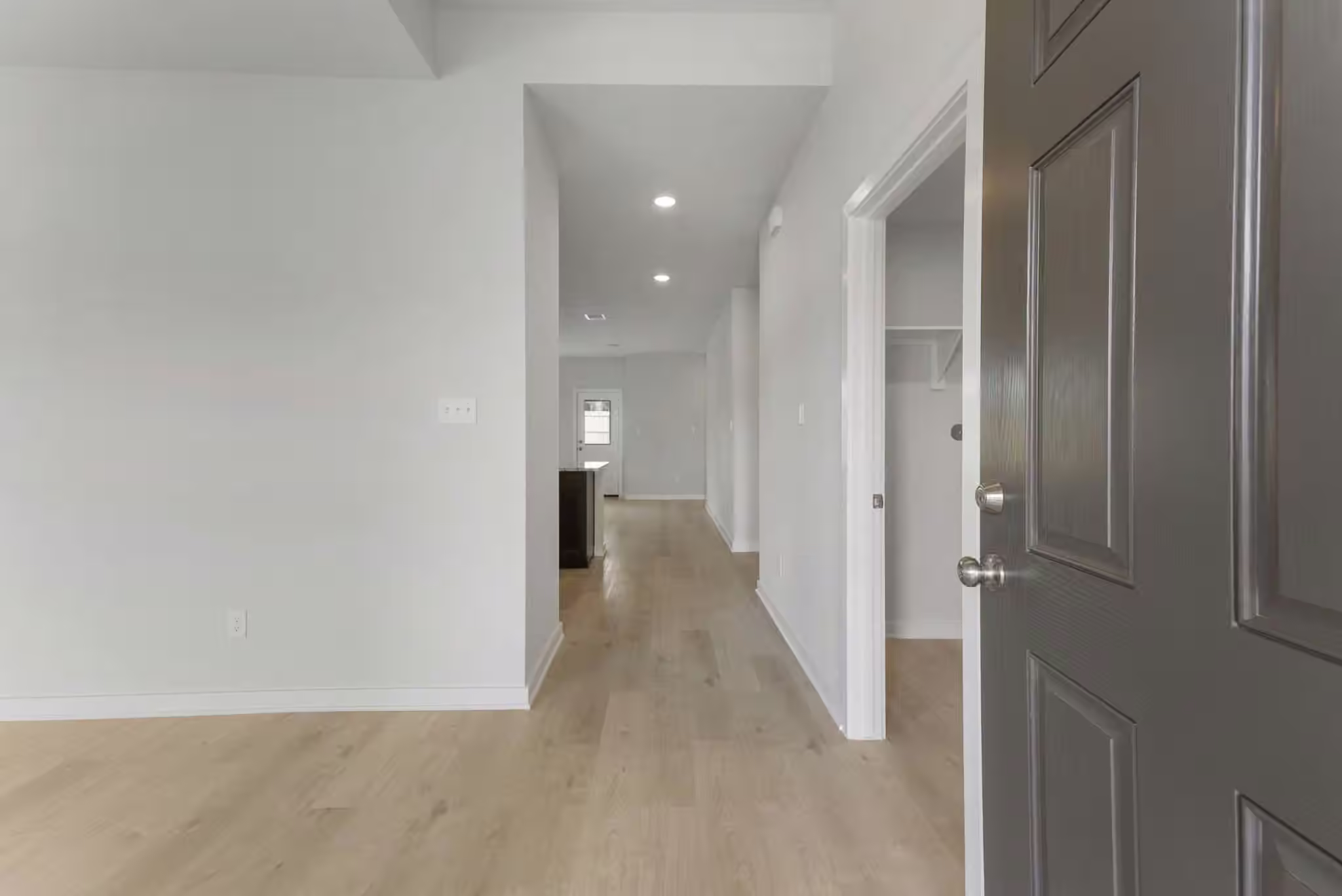Photo 5 of 307 Rockbridge Drive, Huntsville, TX