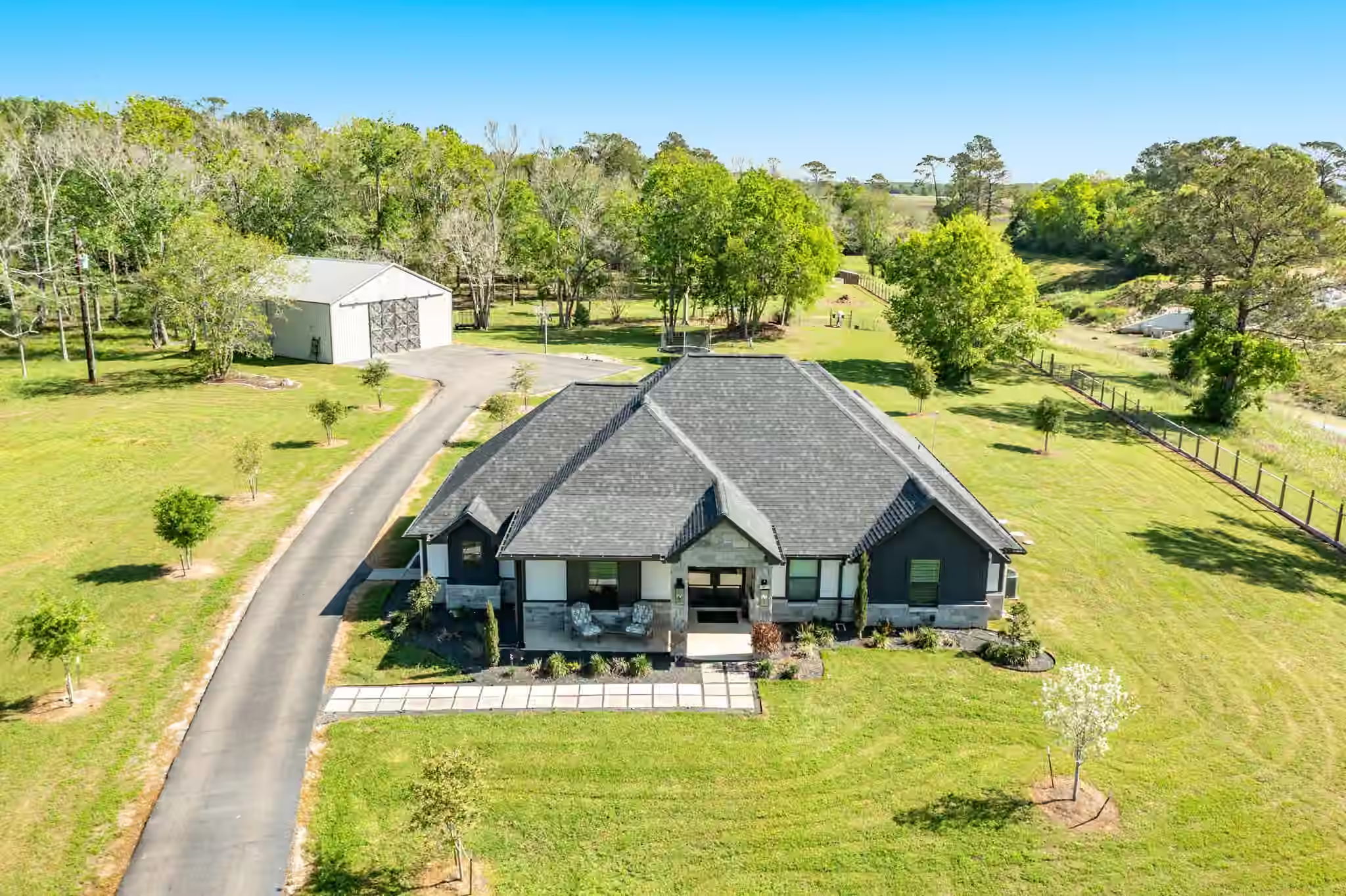 Photo of 7550 Oak Cross E Street, Alvin, TX 77511