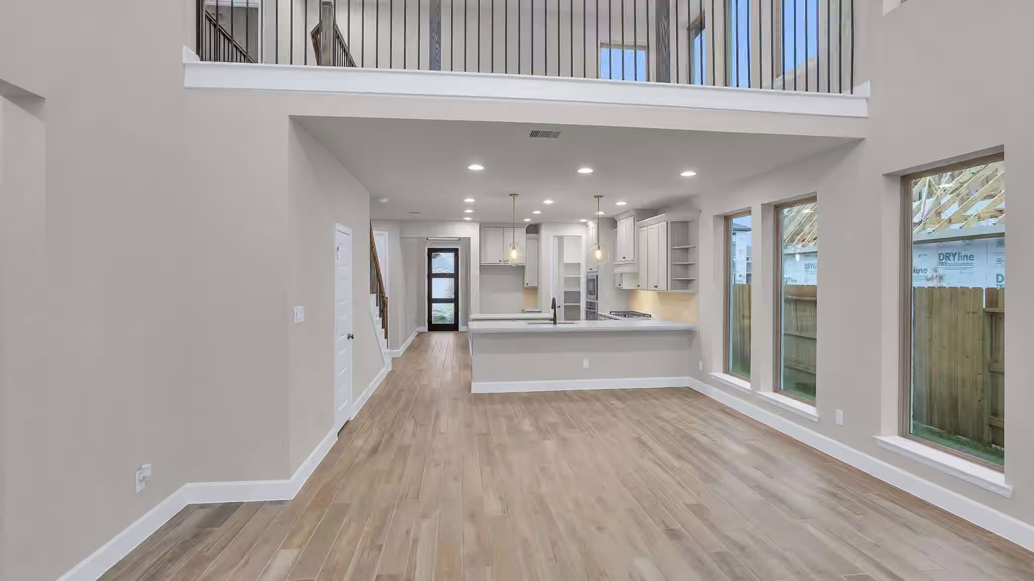 Photo 4 of 376 Mulberry Creek Street, Conroe, TX