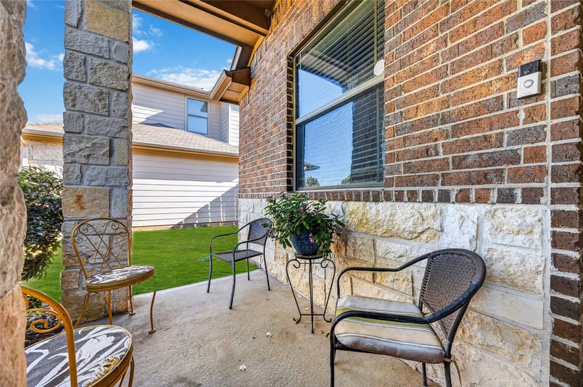 Photo 4 of 4191 Waukegan Road, Conroe, TX