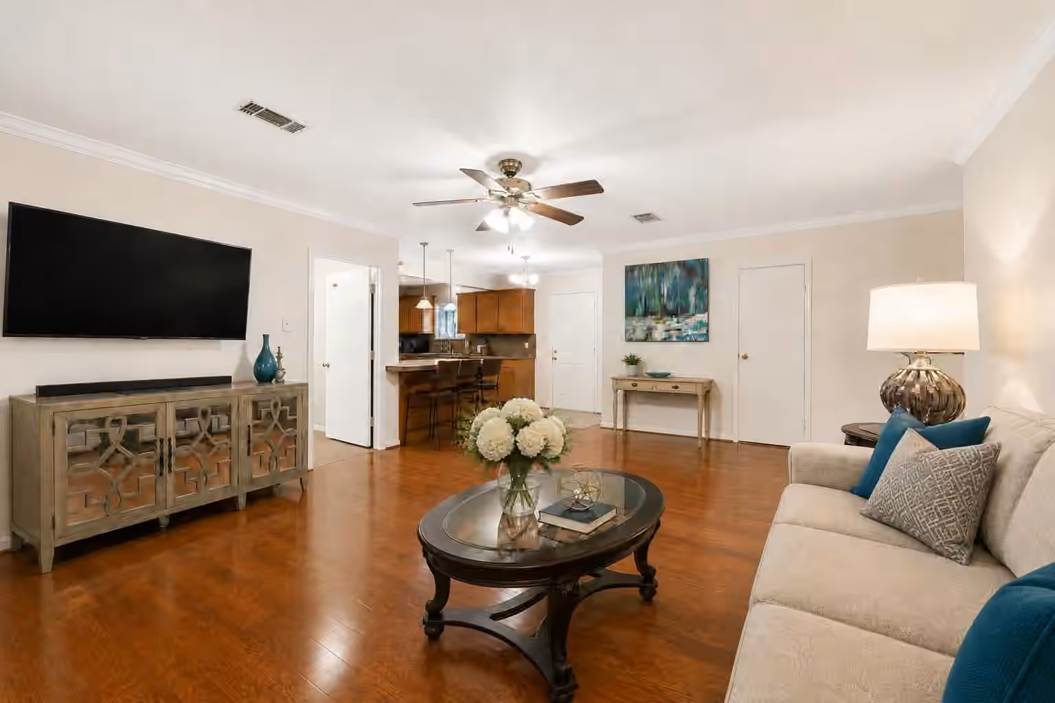 Photo 3 of 2206 Lee Street, Houston, TX