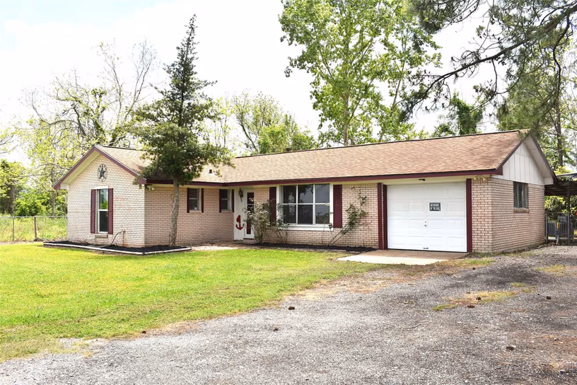 Photo 2 of 12112 Fm-457, Bay City, TX