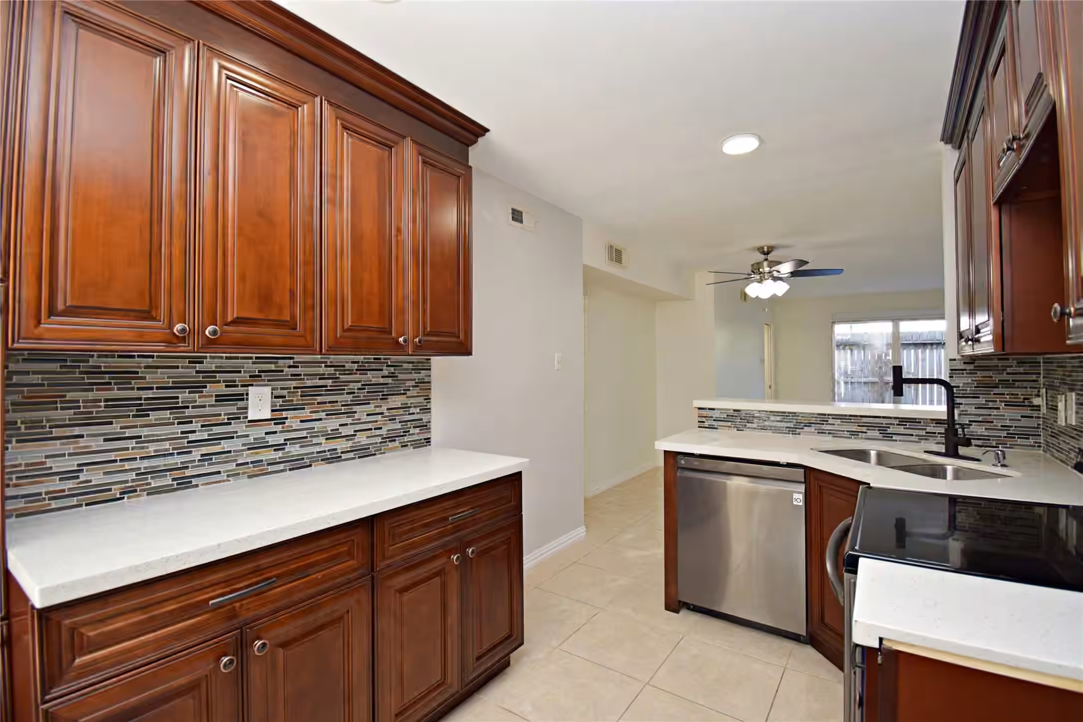 Photo 5 of 9023 Rue Cambon Street 65, Houston, TX