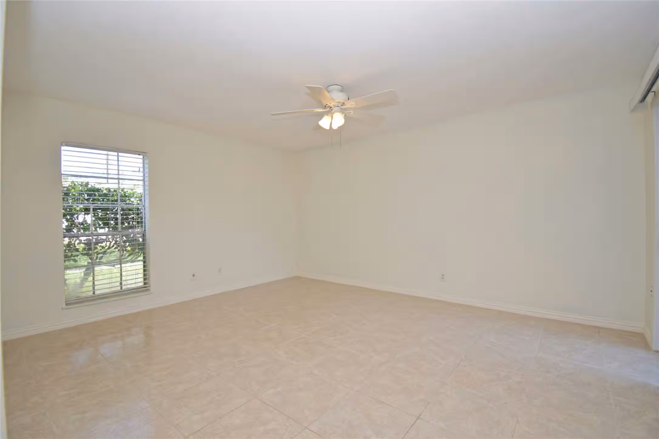 Photo 7 of 9023 Rue Cambon Street 65, Houston, TX
