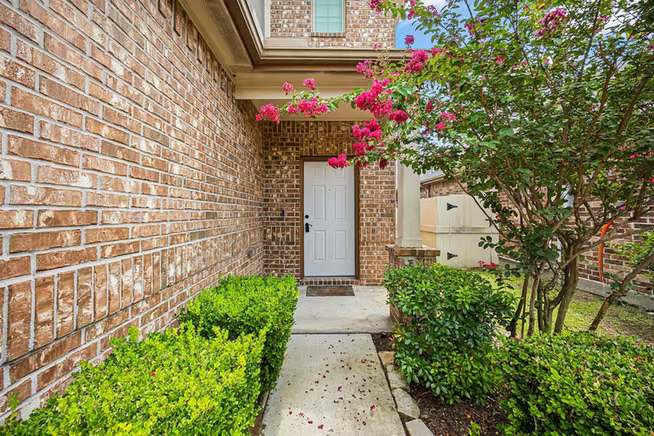 Photo 6 of 1607 City Pass Ln, Houston, TX
