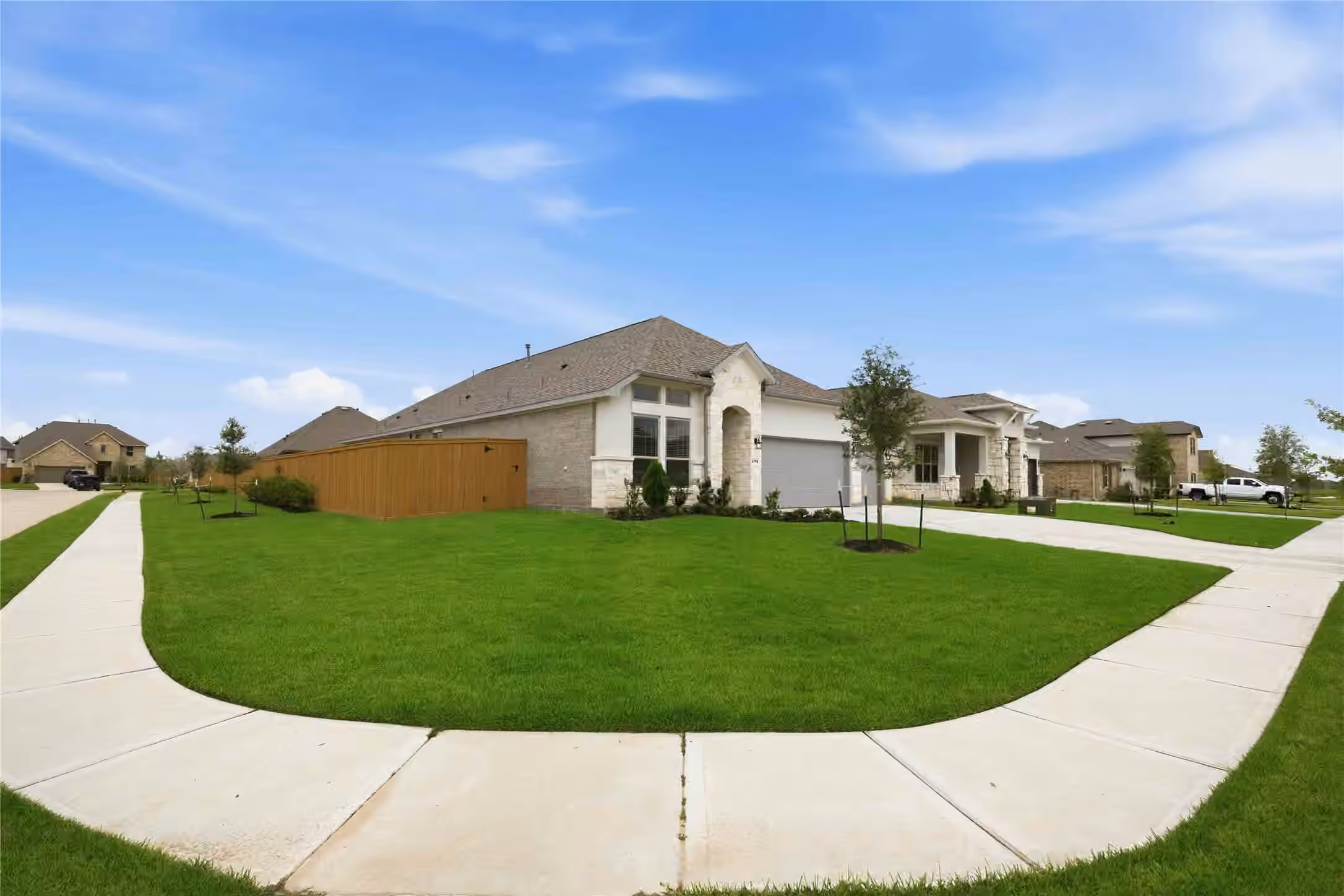 Photo 5 of 2713 Mackinac Bay Drive, La Marque, TX