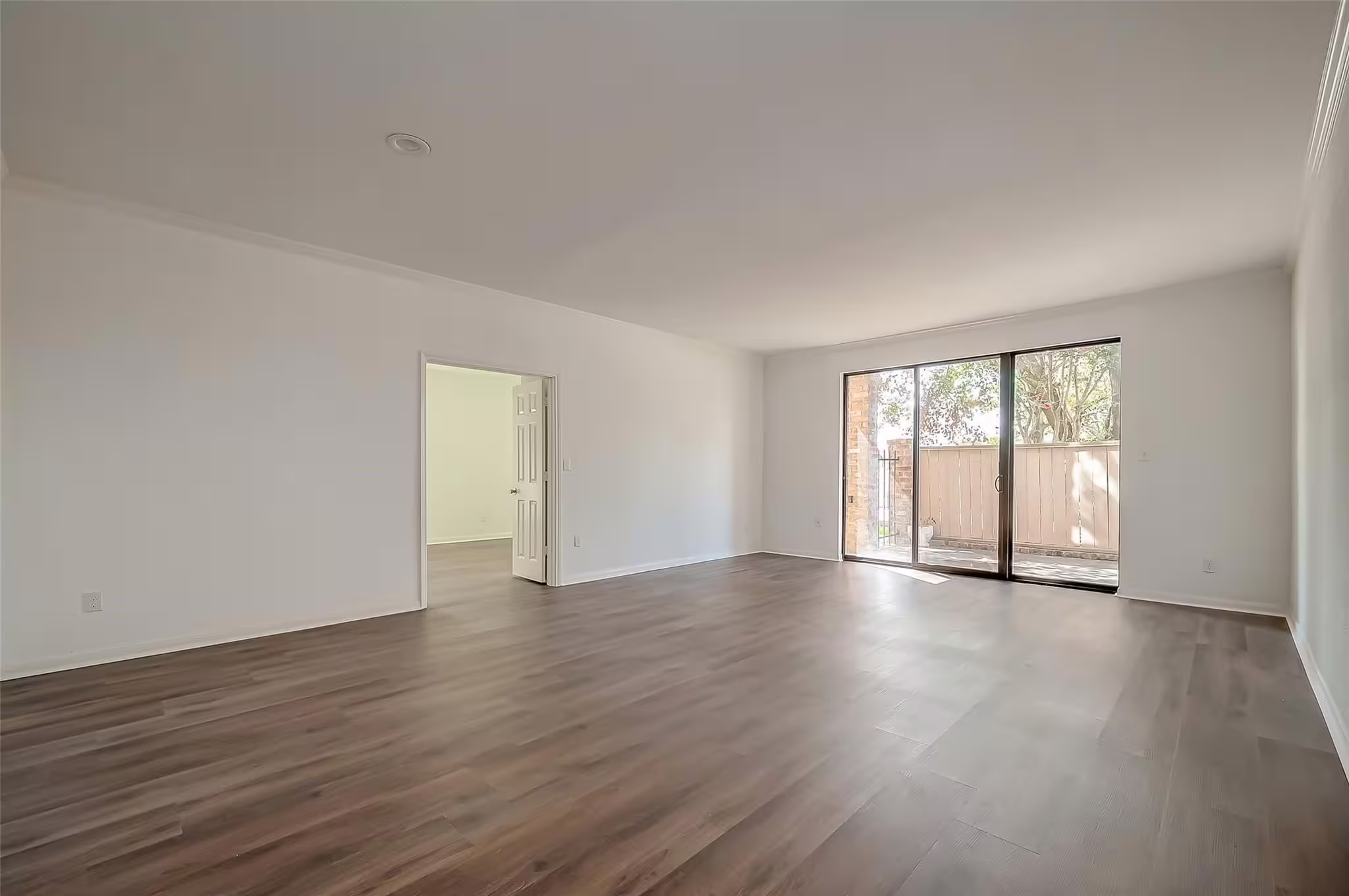 Photo 6 of 2400 N Braeswood Boulevard 106, Houston, TX