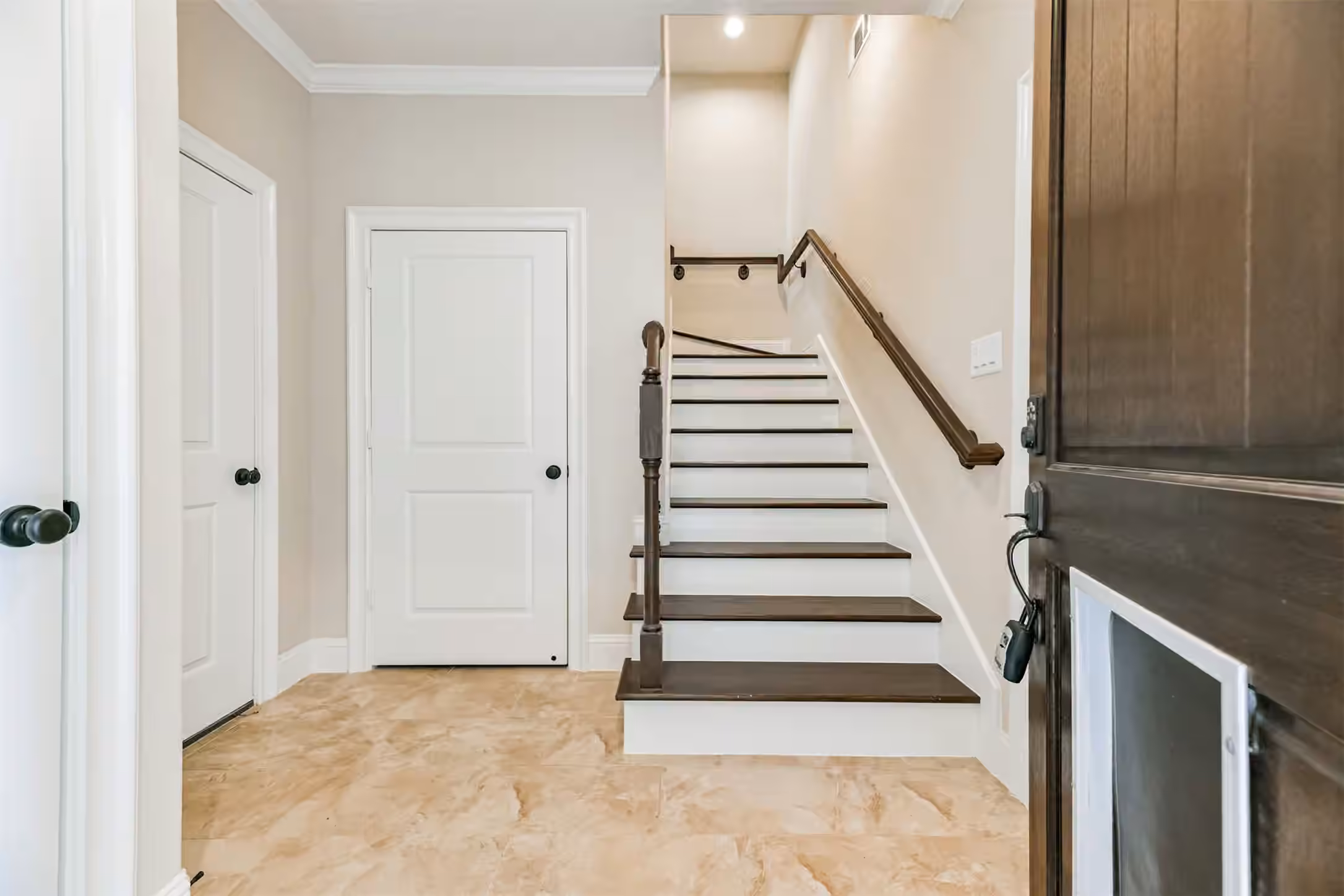 Photo 7 of 18721 Egret Oaks Lane, Webster, TX