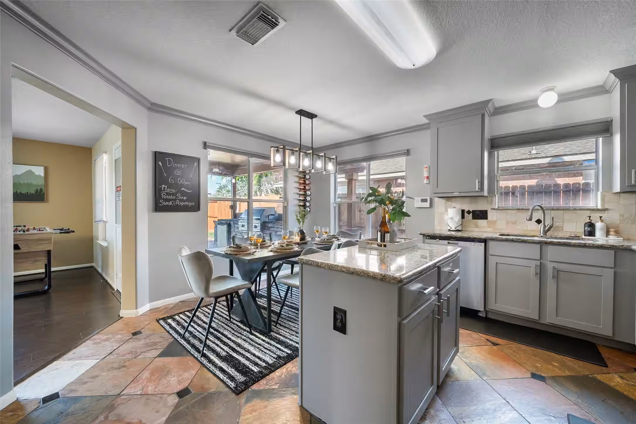 Photo 3 of 507 Northvalley Drive, Houston, TX