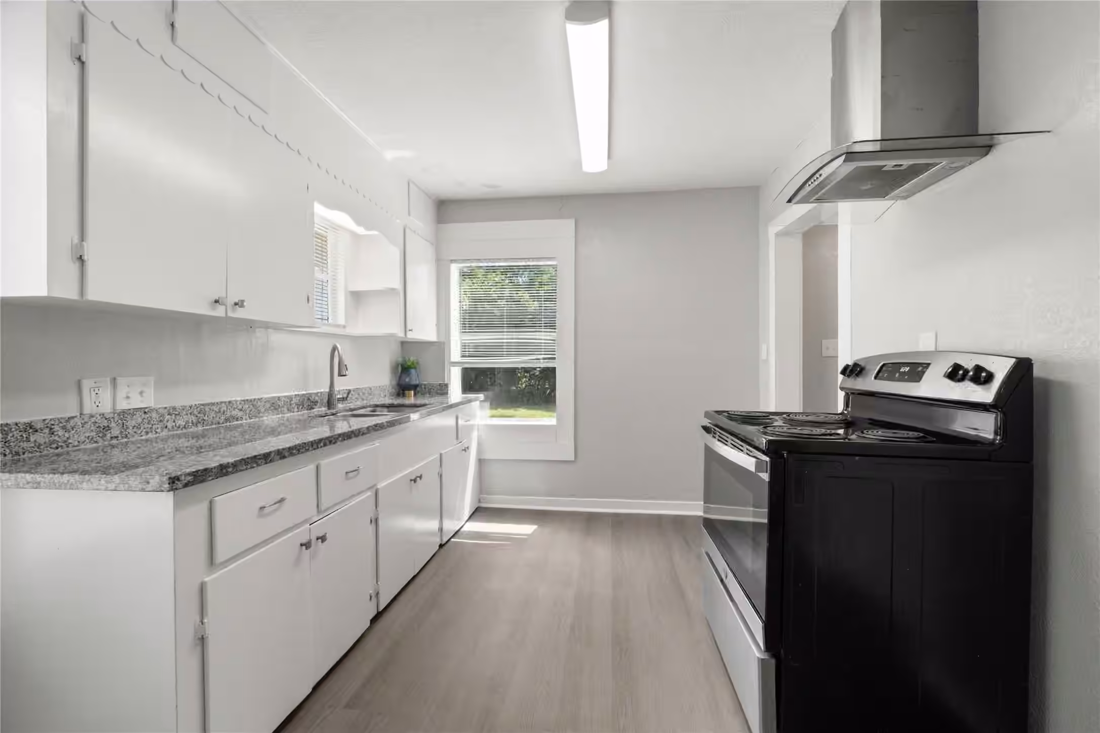 Photo 3 of 9210 Compton Street, Houston, TX