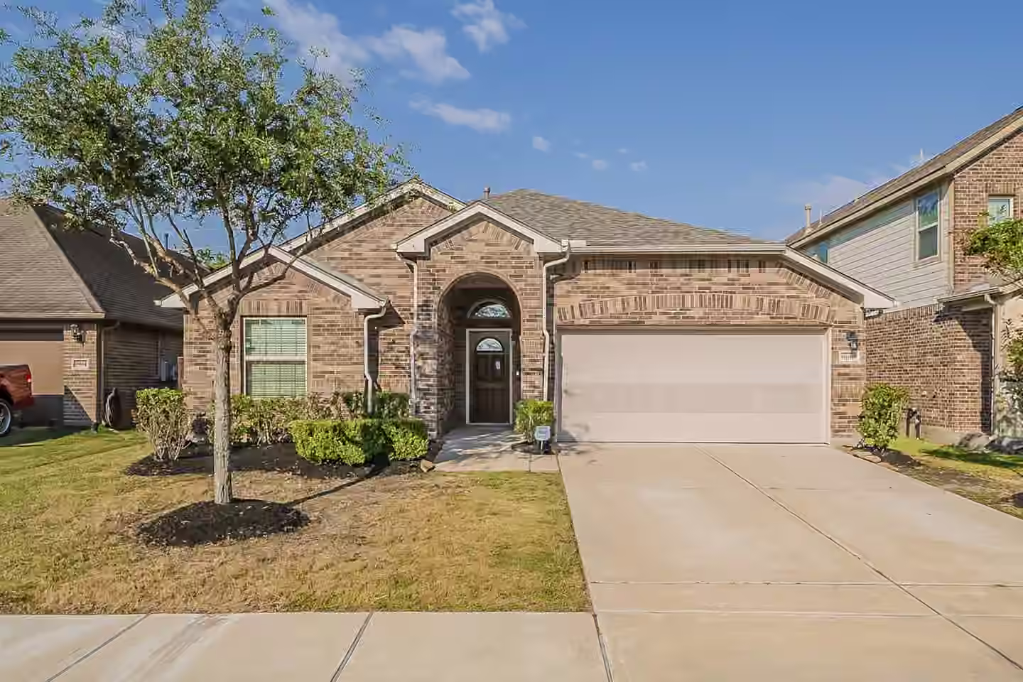 Photo of 9610 Ocean Drive, Rosharon, TX 77583