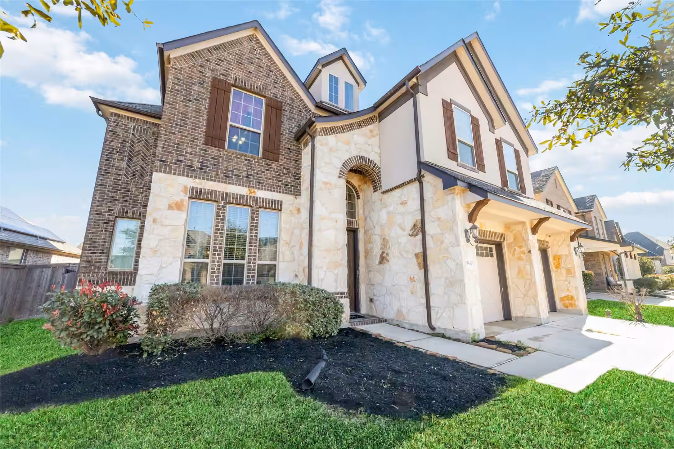 Photo 4 of 9410 Isabel Bay Lane, Cypress, TX