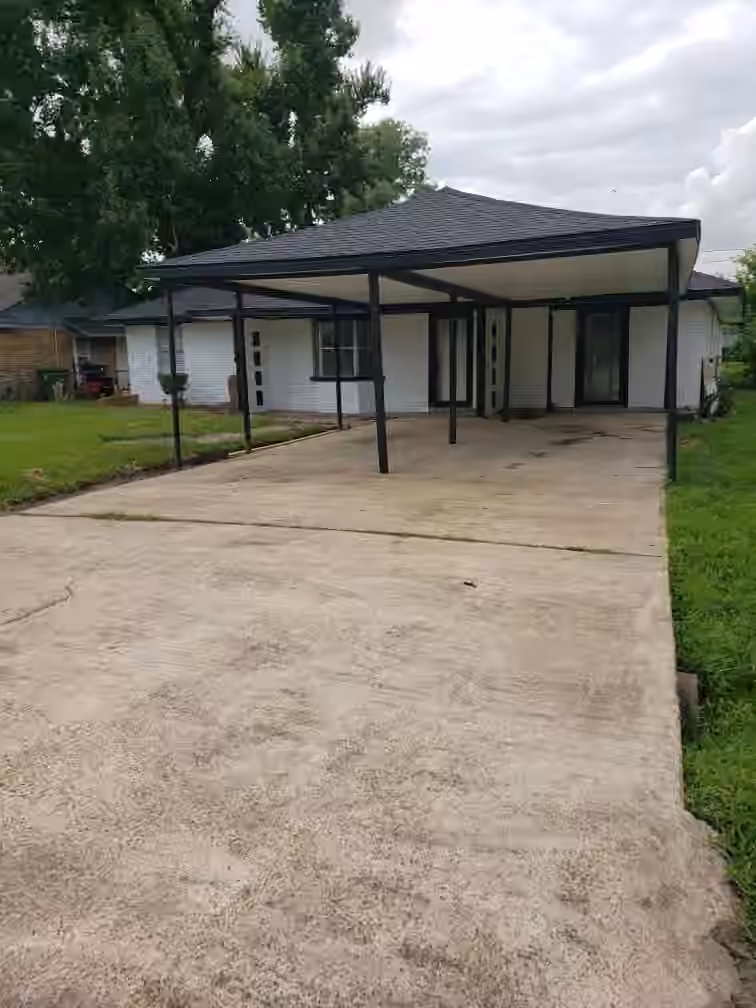 Photo 4 of 7406 Saint Louis Street, Houston, TX