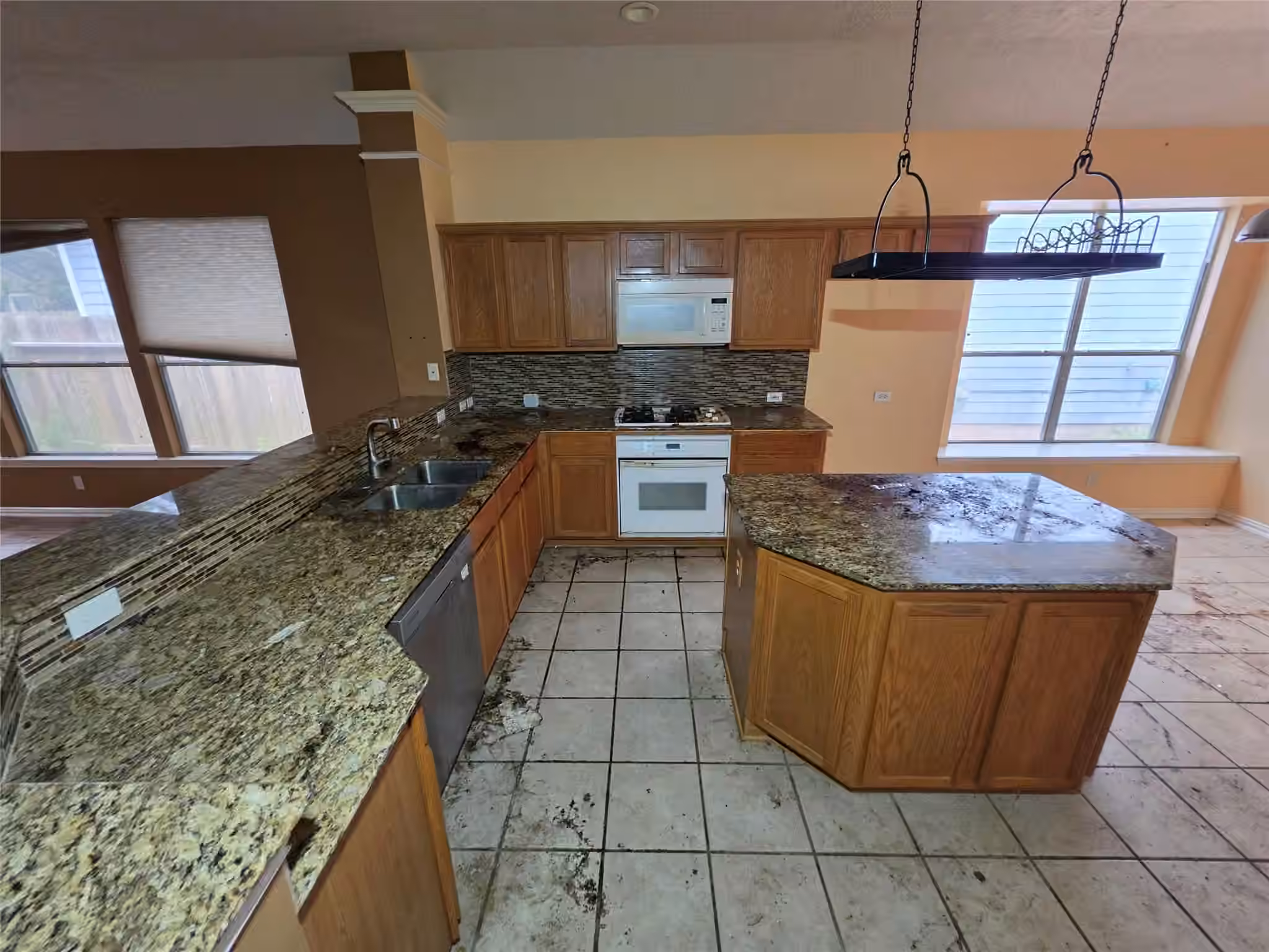 Photo 5 of 10218 Cherry Laurel Lane, Missouri City, TX