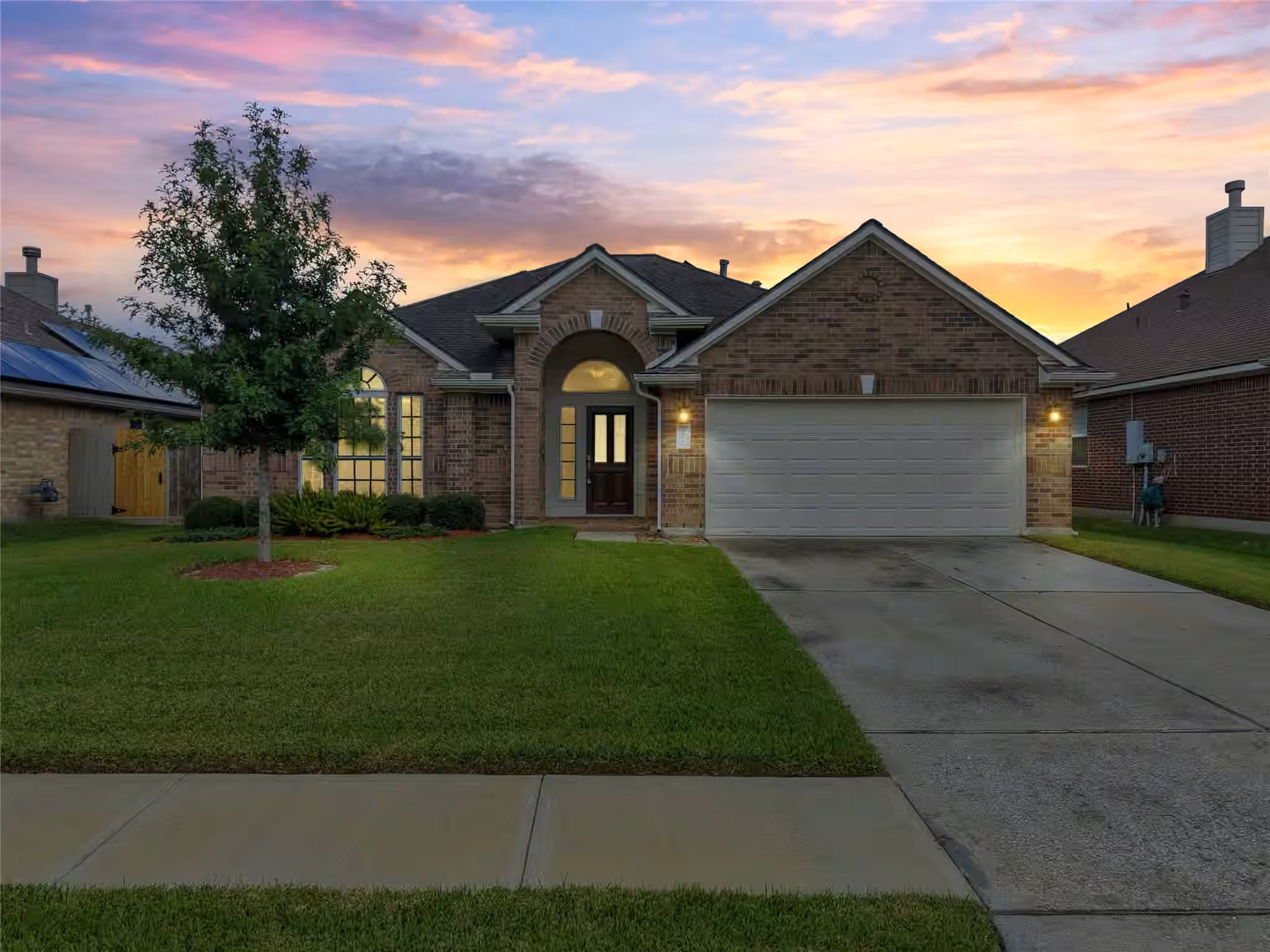 Photo 3 of 5119 Camarosa Drive, Pasadena, TX