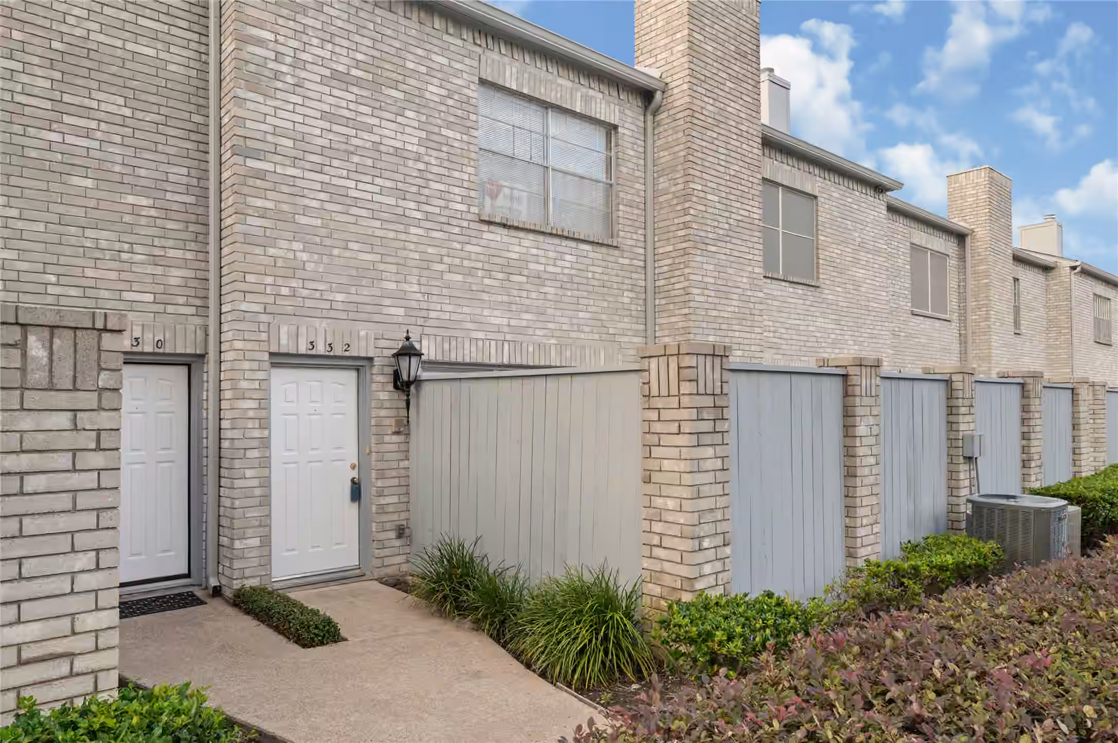 Photo 2 of 332 Wilcrest Drive 332, Houston, TX