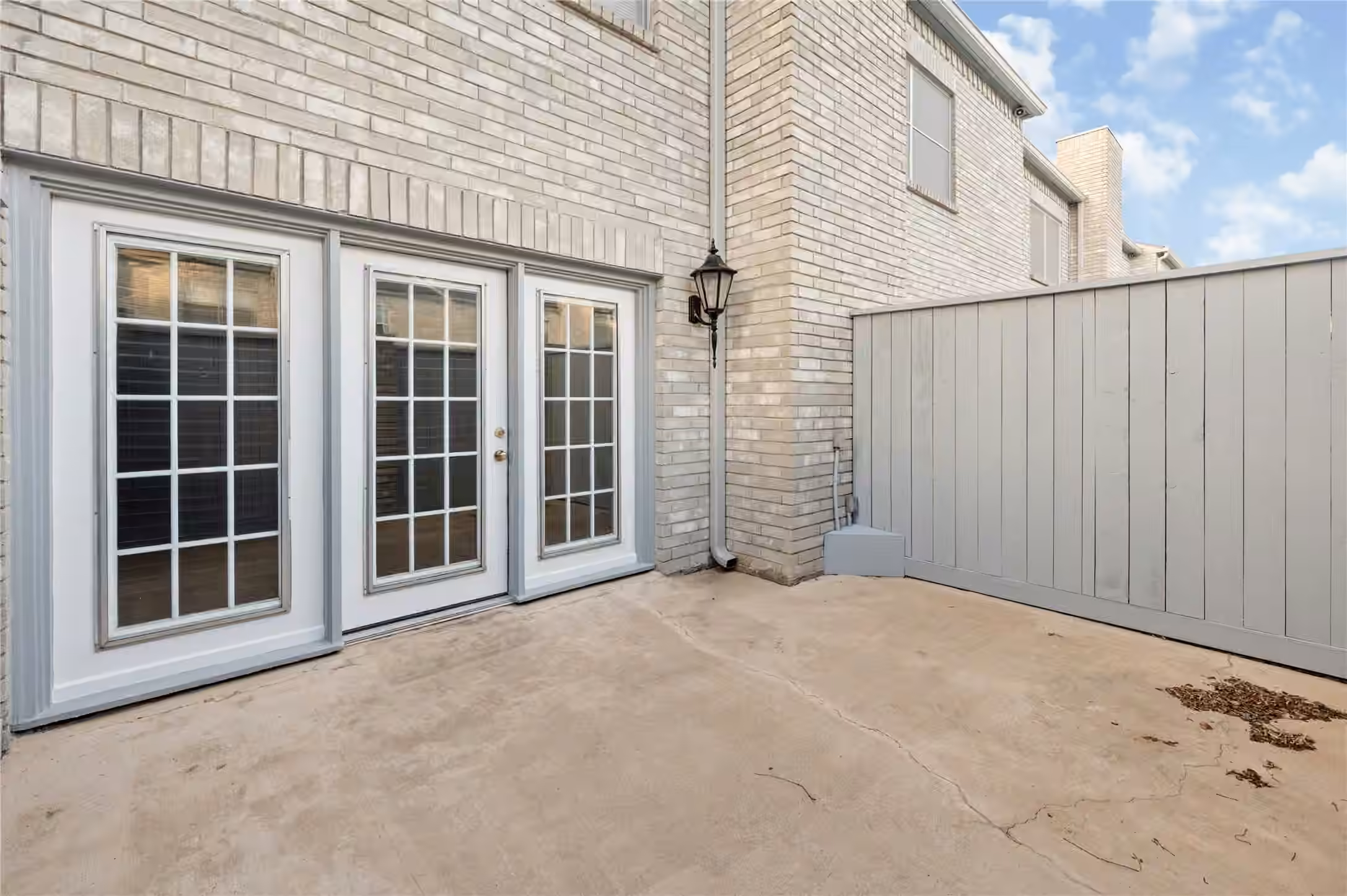 Photo 4 of 332 Wilcrest Drive 332, Houston, TX