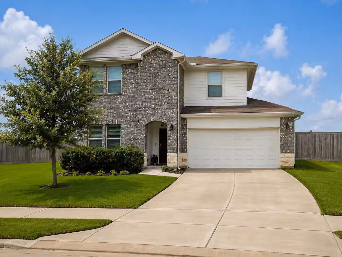 Photo of 12001 New River Court, Conroe, TX