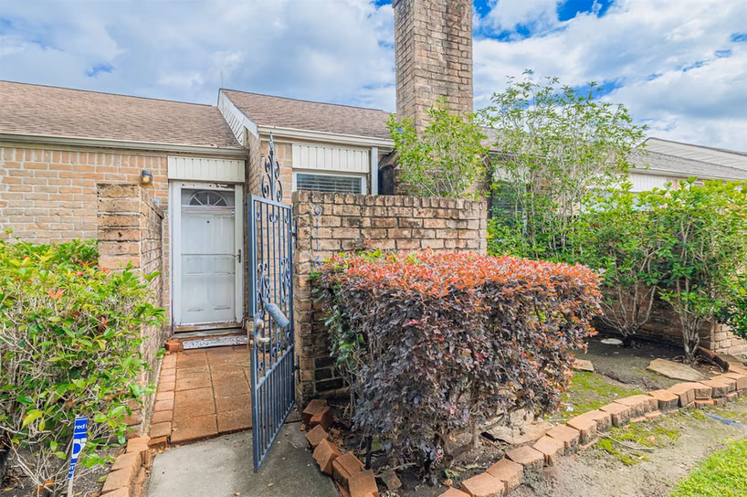 Photo of 9116 Wilcrest Drive 9116, Houston, TX