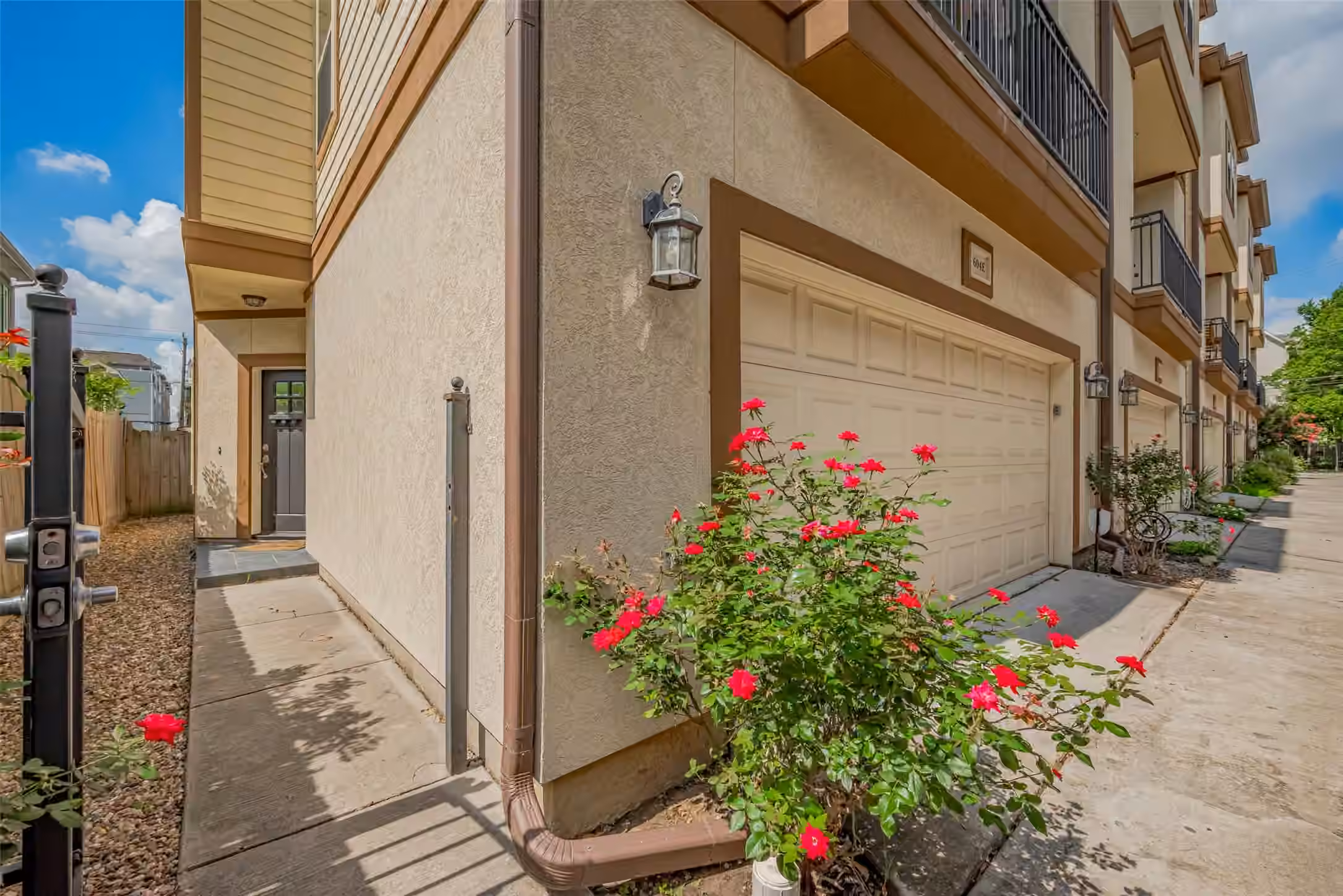 Photo 4 of 2604 Bevis Street E, Houston, TX