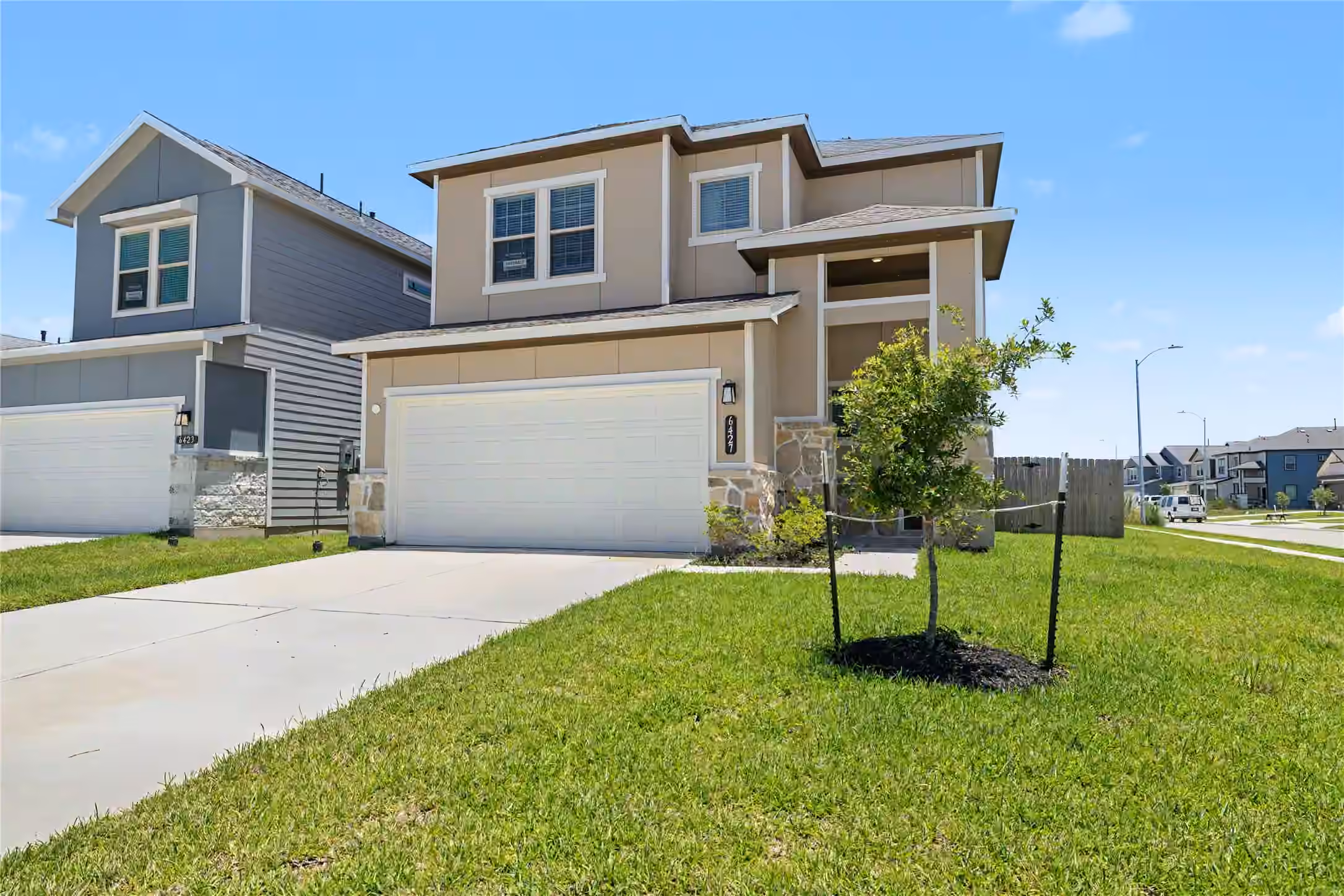 Photo 3 of 6427 Bolinas Ct, Rosharon, TX