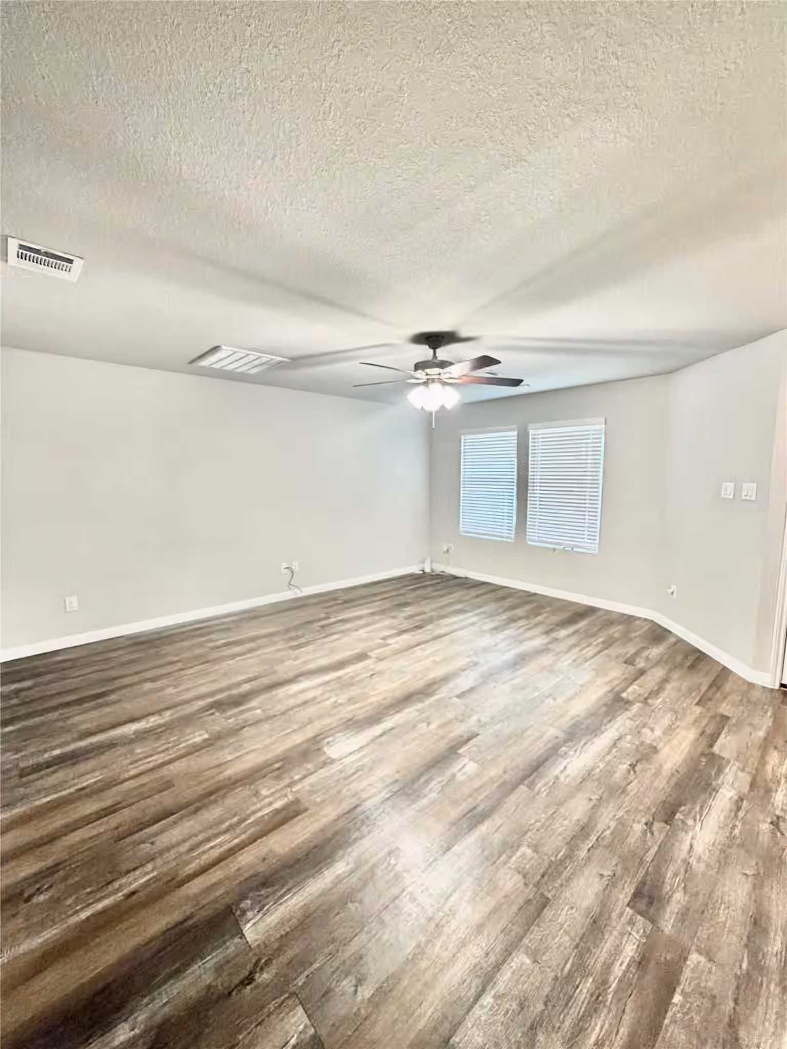 Photo 4 of 6317 Eastland Street, Houston, TX
